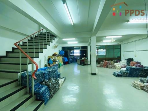 For sale Commercial Building Lad Ya – Wongwian Yai