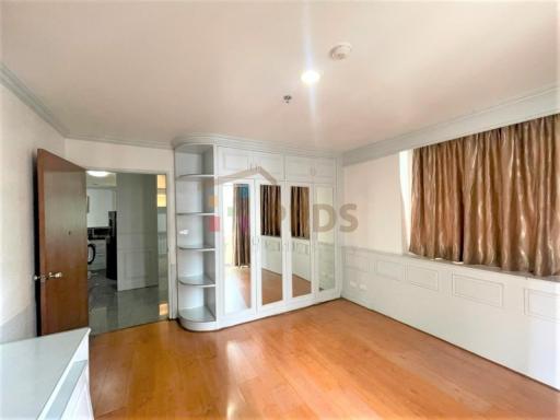 2 Bedrooms for rent at Asoke Place