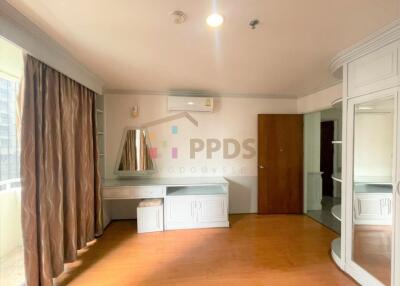 2 Bedrooms for rent at Asoke Place