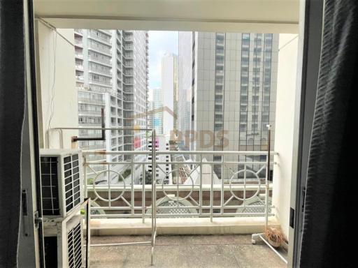 2 Bedrooms for rent at Asoke Place