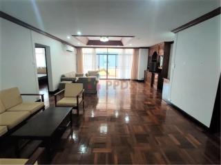 3 Beds for rent at Sukhumvit 15 close to NIST International School