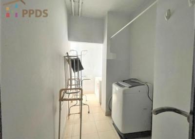 2 Bedrooms for rent walking distance to Srinakharinwirot University