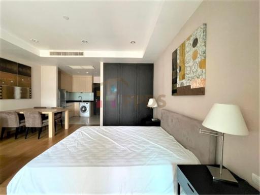 Big Studio room for sale at Sathorn Garden