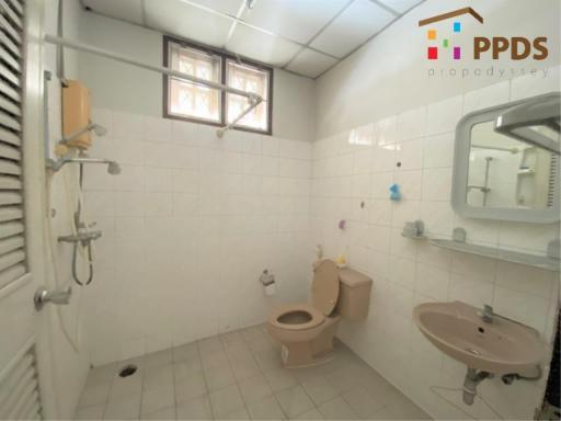 300 Sqm., 3 Beds, 3 Baths House listed for ฿ 13,000,000.