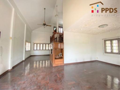 300 Sqm., 3 Beds, 3 Baths House listed for ฿ 13,000,000.