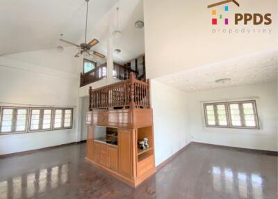 300 Sqm., 3 Beds, 3 Baths House listed for ฿ 13,000,000.