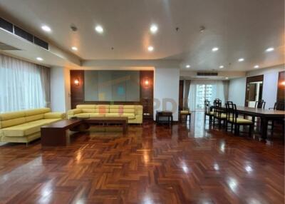 Special price 3 bedrooms for rent near BTS Prompong !!!