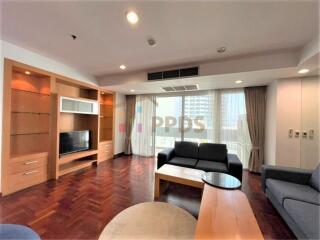 3 Bedrooms for rent at Sukhumvit 24, Close to BTS Prompong