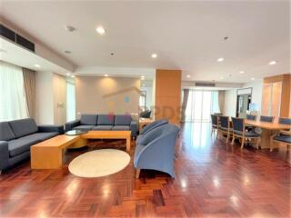 3 Bedrooms for rent at Sukhumvit 24, Close to BTS Prompong