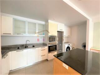 Nice 2 beds for rent at Urbana Sukhumvit 15 close to BTS Nana