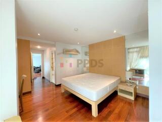 Nice 2 beds for rent at Urbana Sukhumvit 15 close to BTS Nana