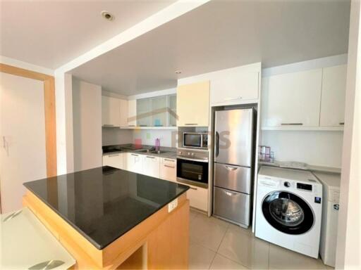 Nice 2 beds for rent at Urbana Sukhumvit 15 close to BTS Nana