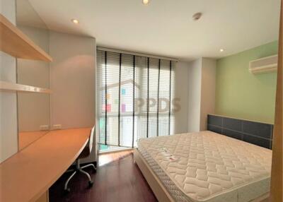 Nice 2 beds for rent at Urbana Sukhumvit 15 close to BTS Nana