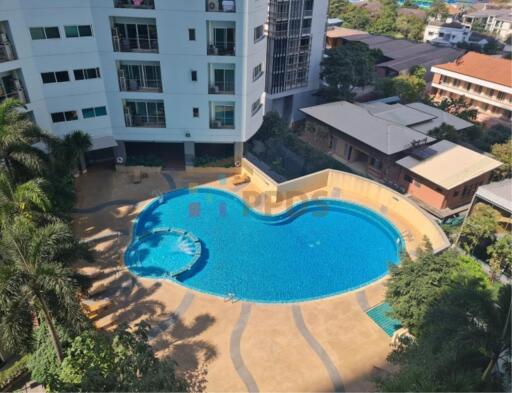 3 bedrooms for rent at Prompong near Emporium shopping mall