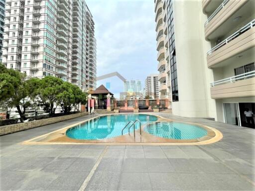 3 Bedrooms for rent at Regent on the park 1, Sukhumvit 26