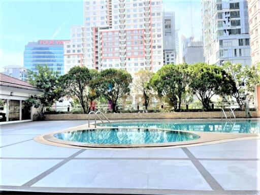 3 Bedrooms for rent at Regent on the park 1, Sukhumvit 26