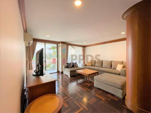 3 Bedrooms for rent walking distance to BTS Prompong