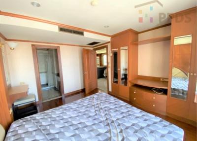 Two bedrooms condo for sale at Asoke Sukhumvit 21