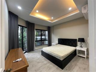 2 Bedrooms for rent at Sukhumvit 38, Pets friendly.