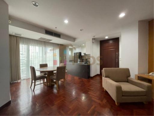 Two bedrooms for rent at Sukhumvit soi 24 near BTS Prompong