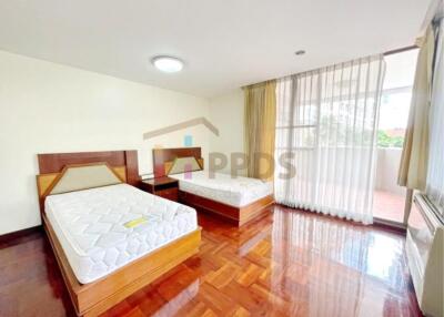 3 Bedrooms for rent with big balcony in Sukhumvit soi 24