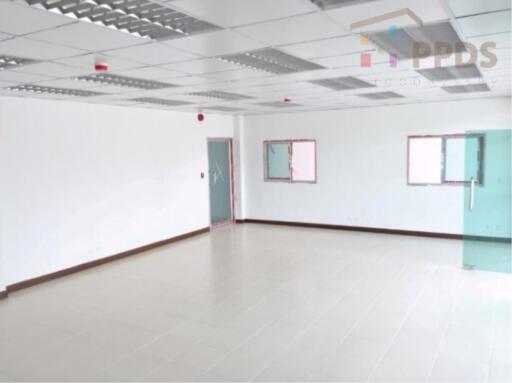 1,180 Sqm. Warehouse listed for ฿ 236,000./Month