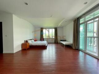 4 Bedrooms for rent near BTS Skytrain(Asoke station)