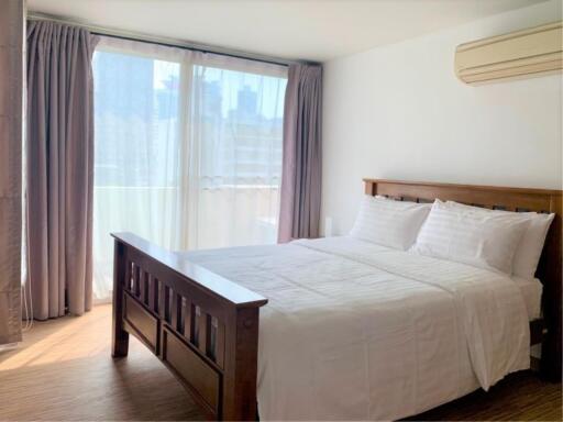 Pet Friendly Condo for sale on Sukhumvit – Promphong Area