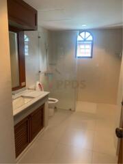 Big balcony 3 bedrooms for rent at Sukhumvit soi 12