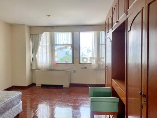 3 Bedrooms for rent at Sukhumvit soi 12