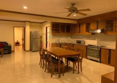 2 Bedrooms for rent at Sukhumvit near BTS Sky train