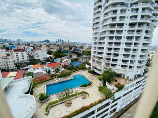 Central City North-South Condo for sale on Bangna-Trad Road