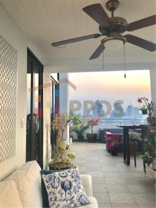 Duplex Penthouse with a large balcony and city is available for rent on Promphong Area.