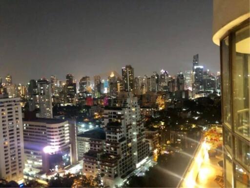 Duplex Penthouse with a large balcony and city is available for rent on Promphong Area.