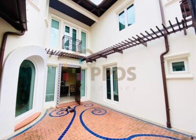 Sale the house with private pool Magnolia Village on Bangna KM. 7
