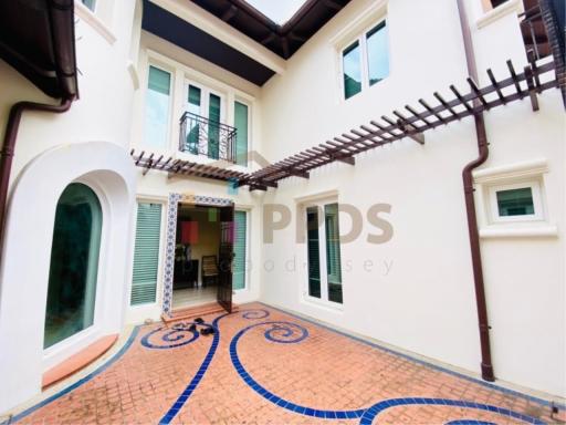 Sale the house with private pool Magnolia Village on Bangna KM. 7