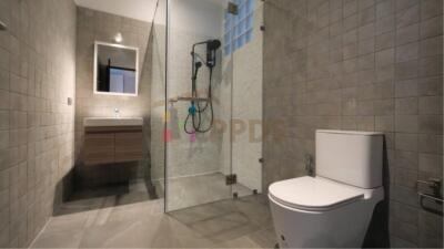 Loft Style Townhouse for rent on Sukhumvit 49