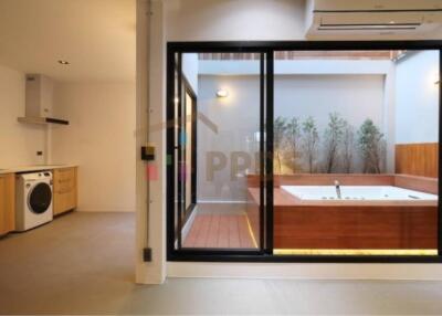 Loft Style Townhouse for rent on Sukhumvit 49