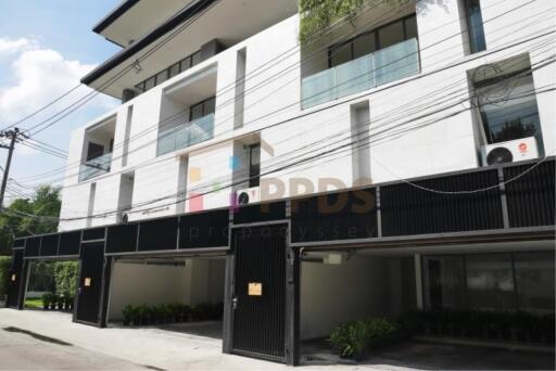 Townhouse style and Foreigner can own on Sukhumvit 71 (Pridipanomyong)