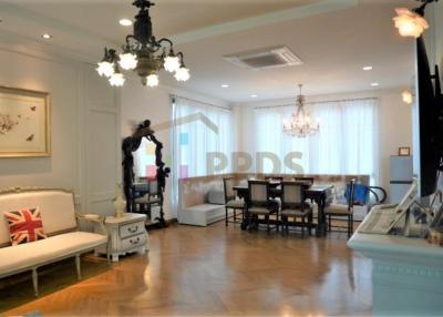 580 Sqm., 3 Beds, 7 Baths House listed for ฿ 85,000,000.