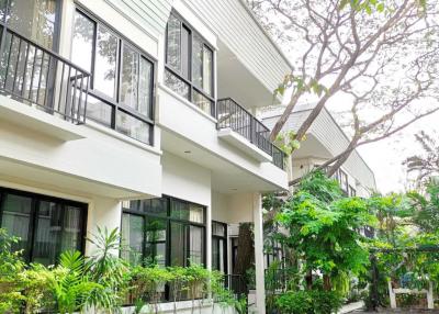 4 bedrooms family home for rent near Thonglor Skytrain