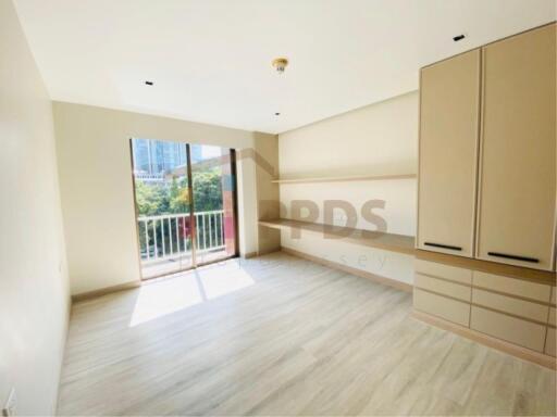 Newly Renovated Condo for rent at Chidlom Place on Chidlom Road