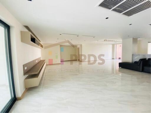 Newly Renovated Condo for rent at Chidlom Place on Chidlom Road