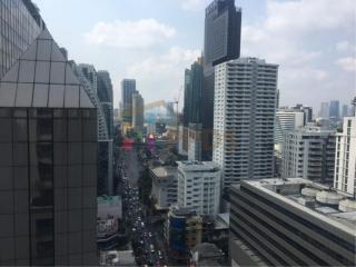 2 bedrooms for rent walking distance to BTS Asoke and MRT Subway