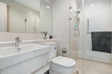 For Rent 2 Bed 1 Bath Condo Life One Wireless 600m from BTS Phloen Chit