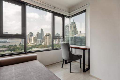 For Rent 2 Bed 1 Bath Condo Life One Wireless 600m from BTS Phloen Chit