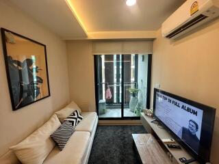 2-bedroom modern condo for sale close to BTS Thonglor