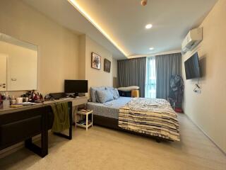 2-bedroom modern condo for sale close to BTS Thonglor