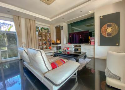 5 Bedrooms @ Palm Oasis Pool Villas