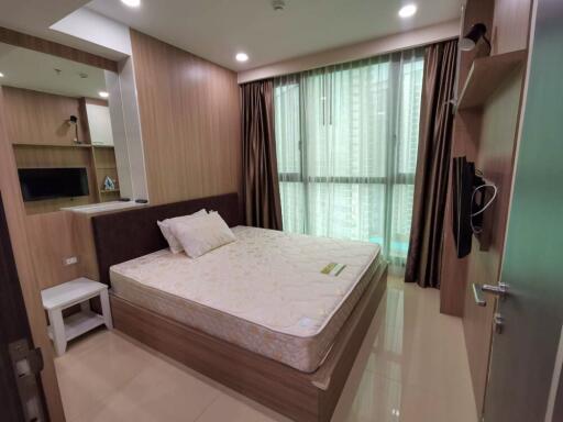 1 Bedrooms @ Dusit Grand Condo View